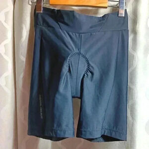 Pearl  Izumi biking shorts. Ladies size L
